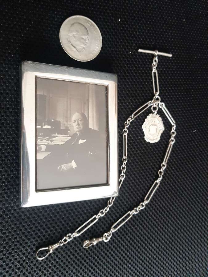 Churchill Parcel – Silver Frame, Silver Chain, Silver Coin