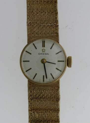 9 Kt Gold Ladies OMEGA Bracelet Wrist Watch 1976
