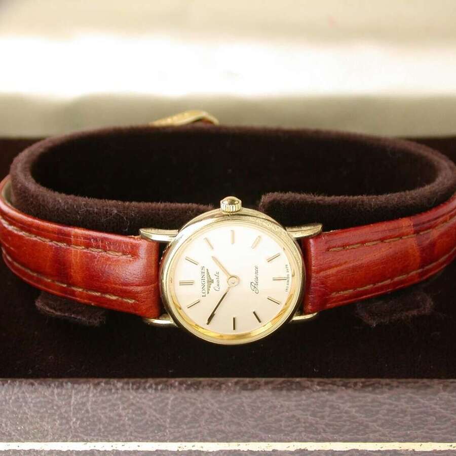 Longines Presence 9kt Gold Men&rsquo;s Quartz Wristwatch Swiss 1975 - In Original Longines Box