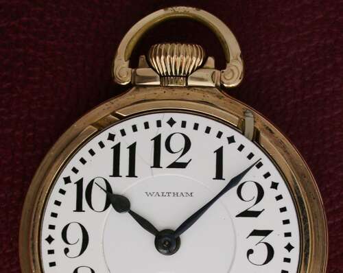 Gold Filled Waltham Crescent Street Art Deco Pocket Watch USA Circa 1925